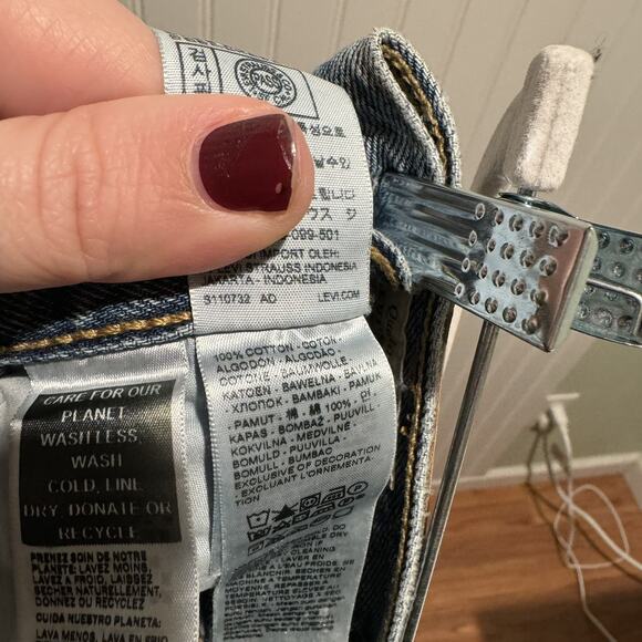 Levis Premium Denim Maxi Skirt Front Slit Size 32 - Picture 7 of 7